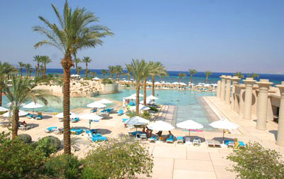 Бассейн отеля Sofitel Taba Heights 5* (Софитель Таба Хайтс 5*) Фото отеля Sofitel Taba Heights 5* (Софитель Таба Хайтс 5*)