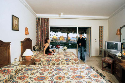 Номер в отеле Shams Safaga Resort 4* (Шамс Сафага Резорт 4*) Фото отеля Shams Safaga Resort 4* (Шамс Сафага Резорт 4*)