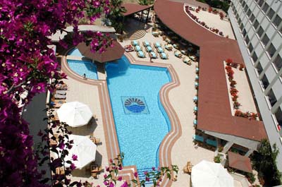 Бассейн отеля Dinler Hotels Alanya 5* (Динлер Отель Алания 5*) Фото отеля Dinler Hotels Alanya 5* (Динлер Отель Алания 5*)
