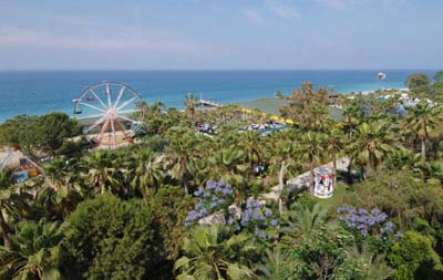 Сад отеля Botanik Hotel & Resort 5* (Ботаник Отель энд Резорт 5*) Фото отеля Botanik Hotel & Resort 5* (Ботаник Отель энд Резорт 5*)