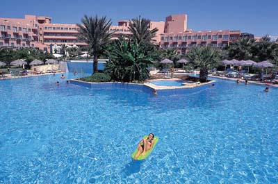 Бассейн отеля Crystal Tat Beach Golf Resort & Spa 5* (Кристалл Тат Бич Гольф Резорт энд Спа 5*) Фото отеля Crystal Tat Beach Golf Resort & Spa 5* (Кристалл Тат Бич Гольф Резорт энд Спа 5*)