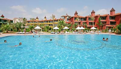 Бассейн отеля Saphir Hotel 4* (Сапфир Отель 4*) Фото отеля Saphir Hotel 4* (Сапфир Отель 4*)