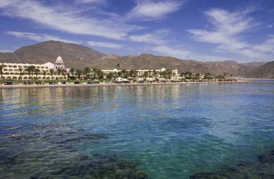 Пляж отеля Sofitel Taba Heights 5* (Софитель Таба Хайтс 5*) Фото отеля Sofitel Taba Heights 5* (Софитель Таба Хайтс 5*)