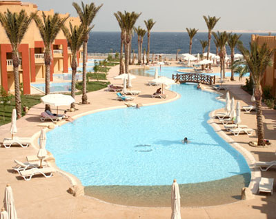 Бассейн отеля Rehana Royal Beach Resort & Spa 5* (Рехана Роял Бич Резорт энд Спа 5*) Фото отеля Rehana Royal Beach Resort & Spa 5* (Рехана Роял Бич Резорт энд Спа 5*)