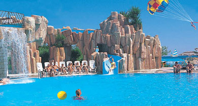 Бассейн отеля Club Hotel Turan Prince World 5* HV1 (Клуб Отель Туран Принц Ворлд 5* HV1) Фото отеля Club Hotel Turan Prince World 5* HV1 (Клуб Отель Туран Принц Ворлд 5* HV1)