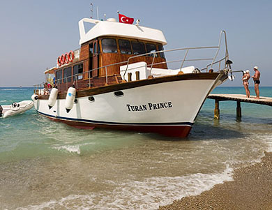 Пирс на пляже отеля Club Hotel Turan Prince World 5* HV1 (Клуб Отель Туран Принц Ворлд 5* HV1) Фото отеля Club Hotel Turan Prince World 5* HV1 (Клуб Отель Туран Принц Ворлд 5* HV1)