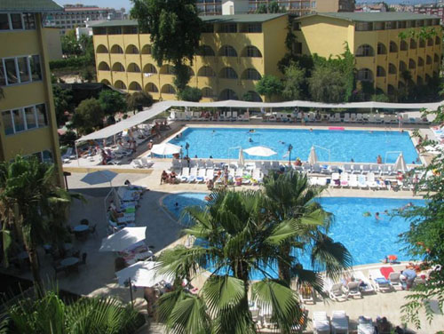 Бассейны отеля Armas Bella Sun 4* (Армас Белла Сан 4*) Фото отеля Armas Bella Sun 4* (Армас Белла Сан 4*)