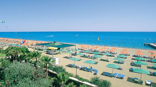 Пляж отеля Adora Golf Resort Hotel 5* (Адора Гольф Резорт Отель 5*) Фото отеля Adora Golf Resort Hotel 5* (Адора Гольф Резорт Отель 5*)