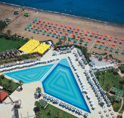 Пляж отеля Adora Golf Resort Hotel 5* (Адора Гольф Резорт Отель 5*) Фото отеля Adora Golf Resort Hotel 5* (Адора Гольф Резорт Отель 5*)