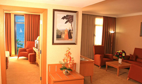 Номер Suite отеля Adora Golf Resort Hotel 5* (Адора Гольф Резорт Отель 5*) Фото отеля Adora Golf Resort Hotel 5* (Адора Гольф Резорт Отель 5*)