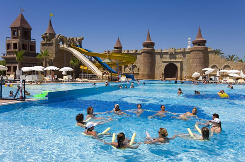 Бассейн отеля Belek Beach Resort Hotel 5* (Белек Бич Резорт Отель 5*) Фото отеля Belek Beach Resort Hotel 5* (Белек Бич Резорт Отель 5*)