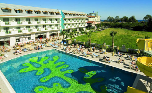 Бассейн отеля Ganita Kemer Resort 5* (Ганита Кемер Резорт 5*) Фото отеля Ganita Kemer Resort 5* (Ганита Кемер Резорт 5*)