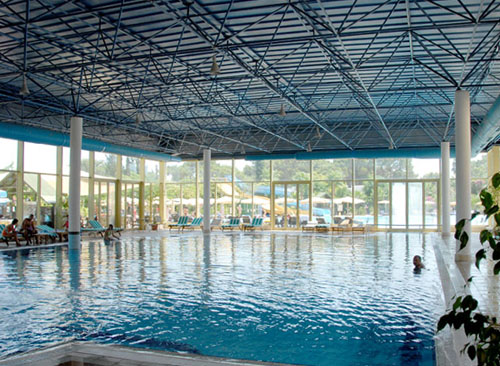 Крытый бассейн отеля Simena Holiday Village & Villas HV1 (Симена Холидей Виллэдж энд Виллас HV1) Фото отеля Simena Holiday Village & Villas HV1 (Симена Холидей Виллэдж энд Виллас HV1)
