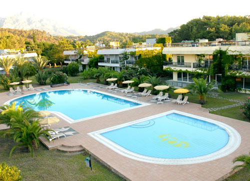 Бассейн отеля Simena Holiday Village & Villas HV1 (Симена Холидей Виллэдж энд Виллас HV1) Фото отеля Simena Holiday Village & Villas HV1 (Симена Холидей Виллэдж энд Виллас HV1)
