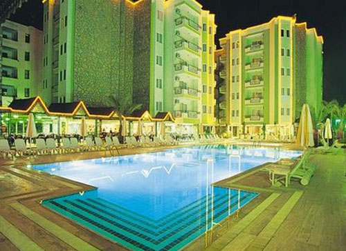 Бассейн отеля Xeno Hotels Sonas Alpina 4* (Ксено Хотелс Сонас Альпина 4*) Фото отеля Xeno Hotels Sonas Alpina 4* (Ксено Хотелс Сонас Альпина 4*)