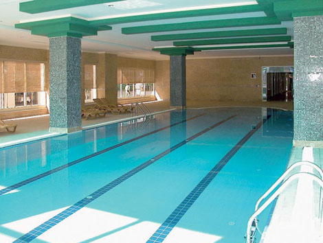 Крытый бассейн отеля Hedef Resort & Spa Hotel 5* (Хедеф Резорт энд Спа Отель 5*) Фото отеля Hedef Resort & Spa Hotel 5* (Хедеф Резорт энд Спа Отель 5*)