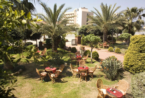Сад отеля Arabella World Hotel 4* (Арабелла Ворлд Отель 4*) Фото отеля Arabella World Hotel 4* (Арабелла Ворлд Отель 4*)