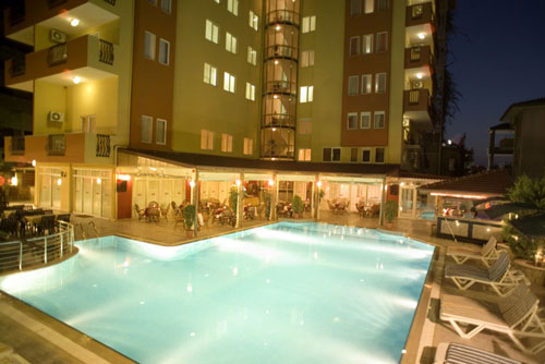 Бассейн отеля Arabella World Hotel 4* (Арабелла Ворлд Отель 4*) Фото отеля Arabella World Hotel 4* (Арабелла Ворлд Отель 4*)