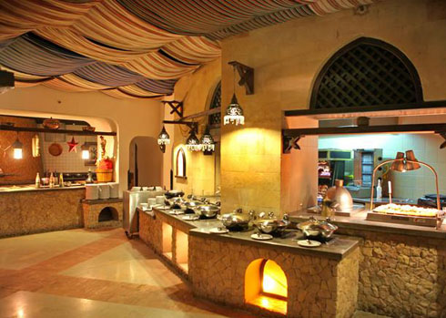 Ресторан отеля Port Ghalib Resort 5* (Порт Галиб Резорт 5*) Фото отеля Port Ghalib Resort 5* (Порт Галиб Резорт 5*)