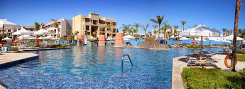 Бассейн отеля Port Ghalib Resort 5* (Порт Галиб Резорт 5*) Фото отеля Port Ghalib Resort 5* (Порт Галиб Резорт 5*)