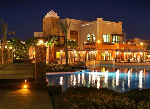 Ночной вид отеля Port Ghalib Resort 5* (Порт Галиб Резорт 5*) Фото отеля Port Ghalib Resort 5* (Порт Галиб Резорт 5*)