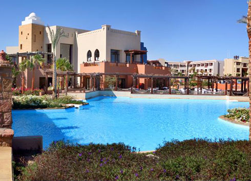 Бассейн отеля Port Ghalib Resort 5* (Порт Галиб Резорт 5*) Фото отеля Port Ghalib Resort 5* (Порт Галиб Резорт 5*)