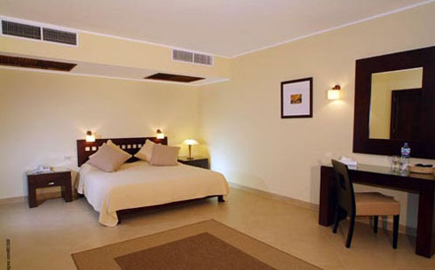 Номер Luxory отеля Fort Arabesque Resort Spa & Villas 5* (Форт Арабески Резорт Спа энд Виллас 5*) Фото отеля Fort Arabesque Resort Spa & Villas 5* (Форт Арабески Резорт Спа энд Виллас 5*)