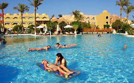 Бассейн отеля Grand Makadi 5* (Гранд Макади 5*) Фото отеля Grand Makadi 5* (Гранд Макади 5*)