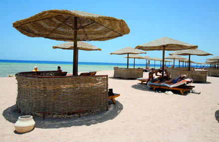 Пляж отеля Grand Makadi 5* (Гранд Макади 5*) Фото отеля Grand Makadi 5* (Гранд Макади 5*)