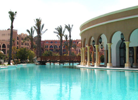 Бассейн отеля Makadi Palace 5* (Макади Палас 5*) Фото отеля Makadi Palace 5* (Макади Палас 5*)