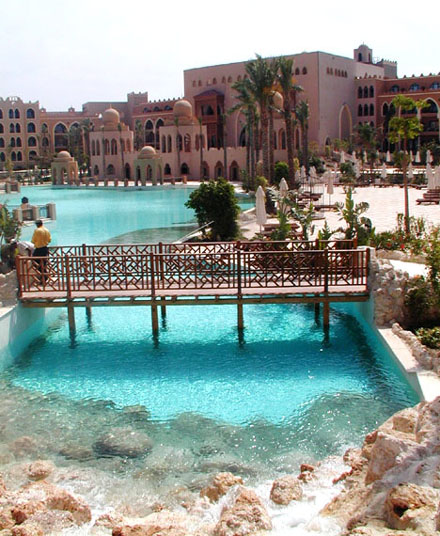 Бассейн отеля Makadi Palace 5* (Макади Палас 5*) Фото отеля Makadi Palace 5* (Макади Палас 5*)