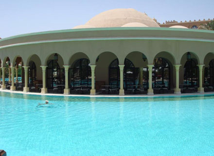 Бассейн отеля Makadi Palace 5* (Макади Палас 5*) Фото отеля Makadi Palace 5* (Макади Палас 5*)