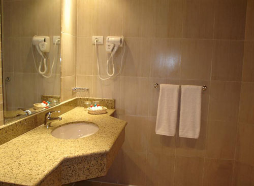 Ванная комната в номере отеля Prima Life Makadi 5* (Прима Лайф Макади 5*) Фото отеля Prima Life Makadi 5* (Прима Лайф Макади 5*)