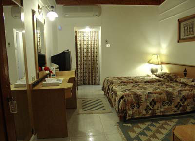 Номер отеля Helnan Nuweiba Bay Resort 4* (Хелнан Нувейба Бей Резорт 4*) Фото отеля Helnan Nuweiba Bay Resort 4* (Хелнан Нувейба Бей Резорт 4*)