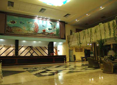 Лобби отеля Helnan Nuweiba Bay Resort 4* (Хелнан Нувейба Бей Резорт 4*) Фото отеля Helnan Nuweiba Bay Resort 4* (Хелнан Нувейба Бей Резорт 4*)