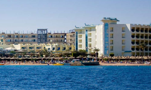 Пляж отеля Montillon Grand Horizon Beach Resort 4* (Монтилон Гранд Горизонт Бич Резорт 4*) Фото отеля Montillon Grand Horizon Beach Resort 4* (Монтилон Гранд Горизонт Бич Резорт 4*)