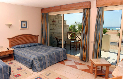 Номер отеля Coral Beach Resort Hurghada 4* (Корал Бич Резорт Хургада 4*) Фото отеля Coral Beach Resort Hurghada 4* (Корал Бич Резорт Хургада 4*)