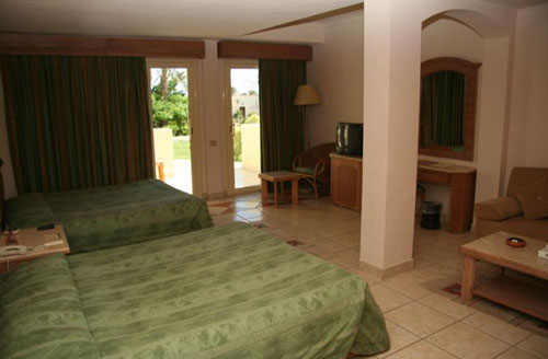 Номер отеля Coral Beach Resort Hurghada 4* (Корал Бич Резорт Хургада 4*) Фото отеля Coral Beach Resort Hurghada 4* (Корал Бич Резорт Хургада 4*)