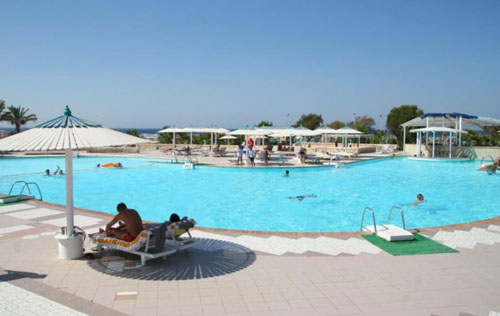 Бассейн отеля Coral Beach Resort Hurghada 4* (Корал Бич Резорт Хургада 4*) Фото отеля Coral Beach Resort Hurghada 4* (Корал Бич Резорт Хургада 4*)