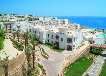 Панорама отеля Continental Plaza Beach Resort 5* (Континенталь Плаза Бич Резорт 5*) Фото отеля Continental Plaza Beach Resort 5* (Континенталь Плаза Бич Резорт 5*)