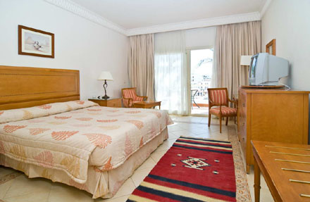 Номер отеля Continental Plaza Beach Resort 5* (Континенталь Плаза Бич Резорт 5*) Фото отеля Continental Plaza Beach Resort 5* (Континенталь Плаза Бич Резорт 5*)