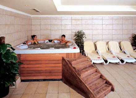 Джакузи отеля Continental Plaza Beach Resort 5* (Континенталь Плаза Бич Резорт 5*) Фото отеля Continental Plaza Beach Resort 5* (Континенталь Плаза Бич Резорт 5*)