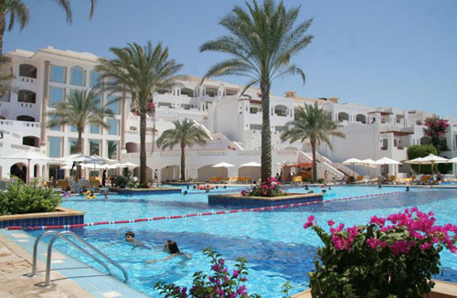 Бассейн отеля Continental Garden Reef Resort 5* (Континенталь Гарден Риф Резорт 5*) Фото отеля Continental Garden Reef Resort 5* (Континенталь Гарден Риф Резорт 5*)