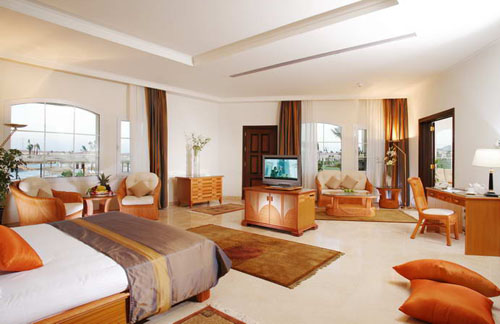 Номер Executive Room отеля Maritim Jolie Ville Royal Peninsula Hotel & Resort 5* (Маритим Джоли Вилли Роял Пенинсула Отель энд Резорт 5*) Фото отеля Maritim Jolie Ville Royal Peninsula Hotel & Resort 5* (Маритим Джоли Вилли Роял Пенинсула Отель энд Резорт 5*)