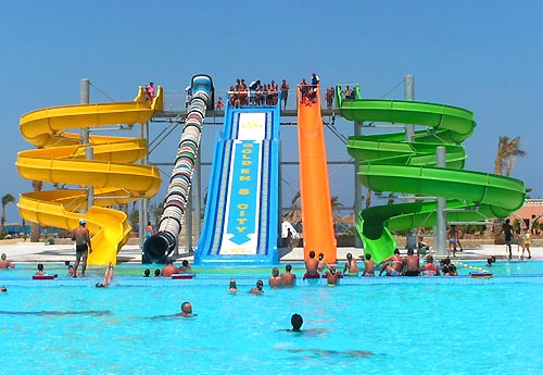 Водные горки комплекса Golden 5 City Фото отеля Golden Five Paradise Hotel 5* (Голден Файв Парадайз Отель 5*)