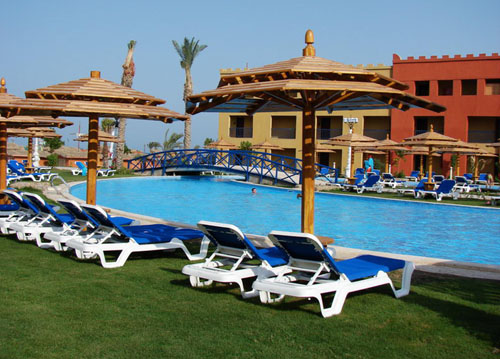 Бассейн отеля Titanic Palace Resort & Spa 5* (Титаник Палас Резорт энд Спа 5*) Фото отеля Titanic Palace Resort & Spa 5* (Титаник Палас Резорт энд Спа 5*)