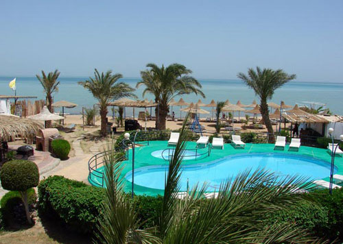 Бассейн отеля Sultana Beach Resort 3* (Султана Бич Резорт 3*) Фото отеля Sultana Beach Resort 3* (Султана Бич Резорт 3*)