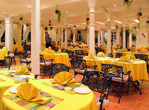 Ресторан отеля Poinciana Sharm Resort 4* (Пойнсиана Шарм Резорт 4*) Фото отеля Poinciana Sharm Resort 4* (Пойнсиана Шарм Резорт 4*)