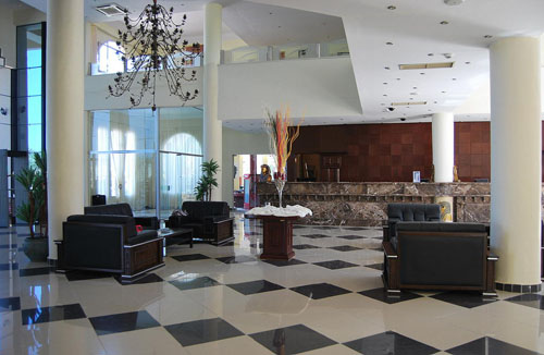 Лобби отеля Aqua Hotel Resort & Spa 4* (Аква Отель Резорт энд Спа 4*) Фото отеля Aqua Hotel Resort & Spa 4* (Аква Отель Резорт энд Спа 4*)