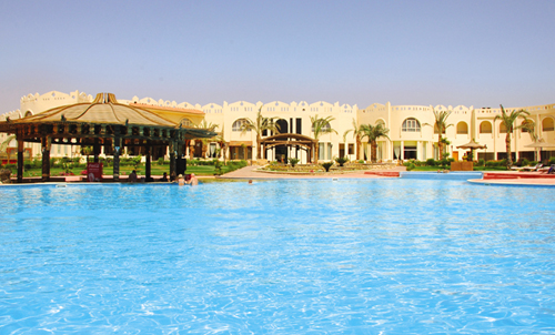 Бассейн отеля Aqua Hotel Resort & Spa 4* (Аква Отель Резорт энд Спа 4*) Фото отеля Aqua Hotel Resort & Spa 4* (Аква Отель Резорт энд Спа 4*)